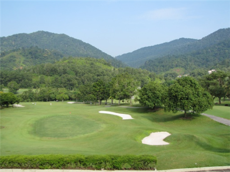 Phnom Penh Golf Package 4 Days / 3 Nights 