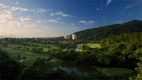 Phnom Penh Golf Package 4 Days / 3 Nights 