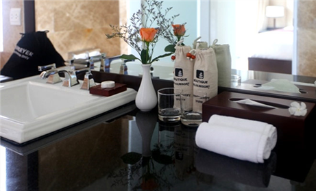 4 Nights at 4 star Hoi An Boutique Resort, 3 Rounds of Golf